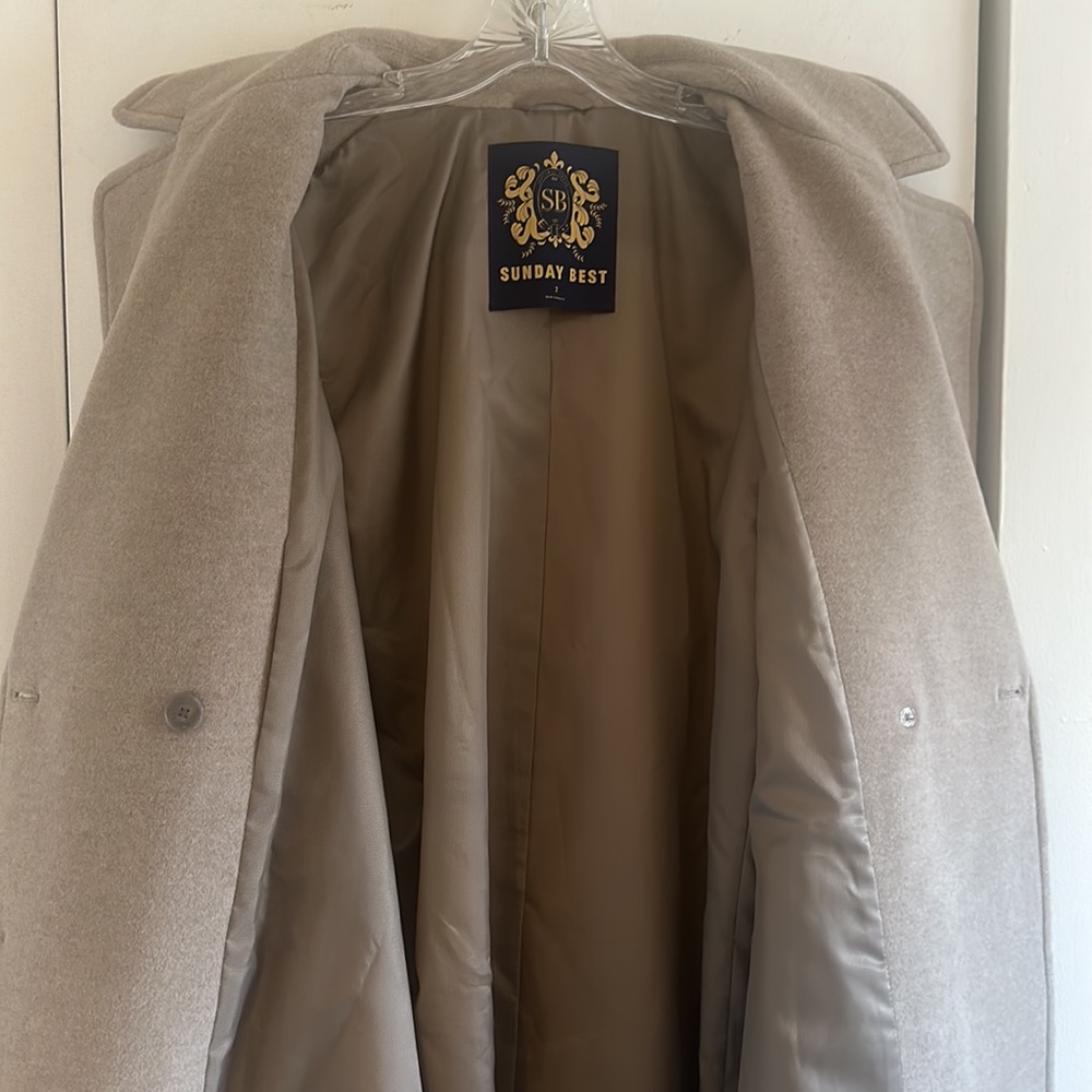 TRADED Aritzia Sunday Best Oversized Wool Cashmere Coat - Picture 4 of 16